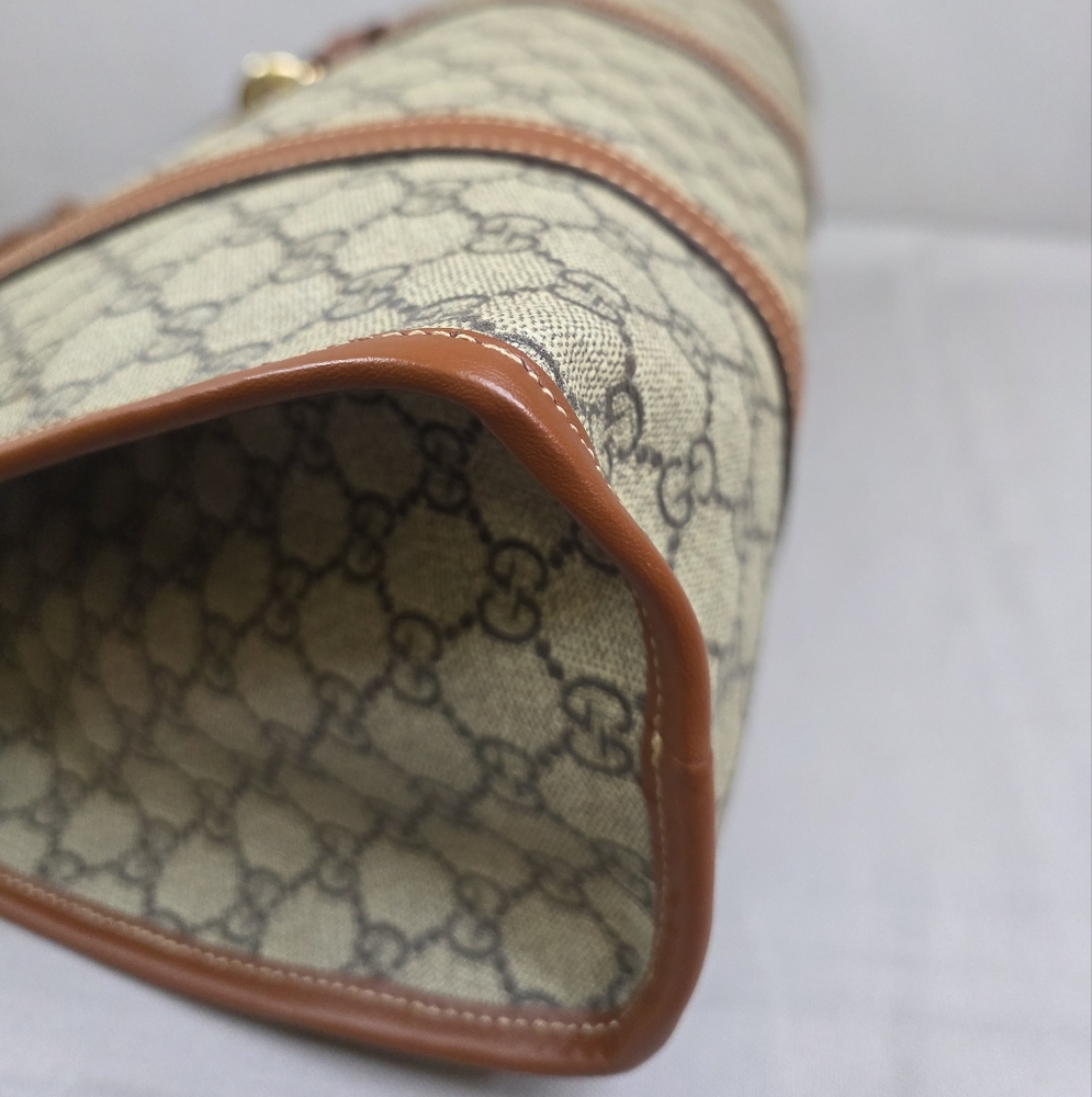 GUCCI GG Supreme Joy Shoulder Bag - Picture 9 of 16